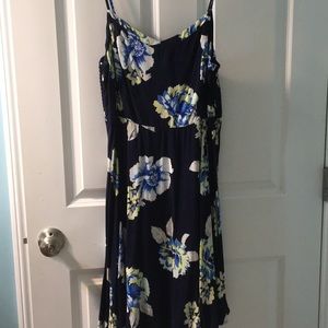 Old navy floral zip close dress